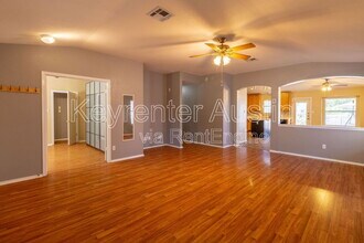 2557 Vernell Way in Round Rock, TX - Building Photo - Building Photo