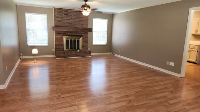 642 Lynn Cir in Maryville, TN - Building Photo - Building Photo