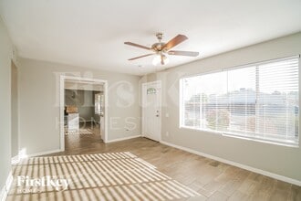 14838 N 38th St in Phoenix, AZ - Building Photo - Building Photo