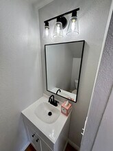 310 W Simpson St in Ventura, CA - Building Photo - Building Photo