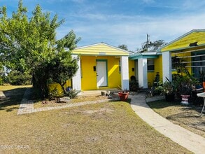 391 S Halifax Dr in Ormond Beach, FL - Building Photo - Building Photo