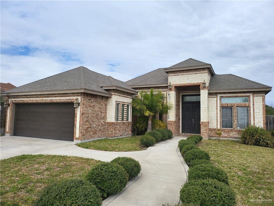 1367 Garden Dr in Mission, TX - Building Photo