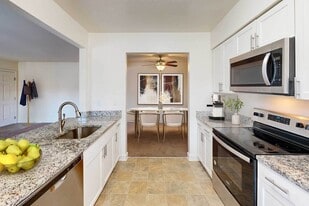 Legacy at Mayland in Richmond, VA - Building Photo