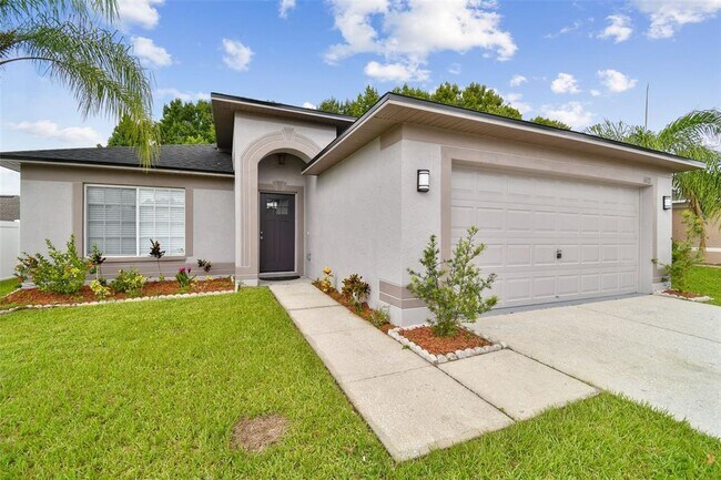 6401 Pine Top Way in Wesley Chapel, FL - Building Photo - Building Photo
