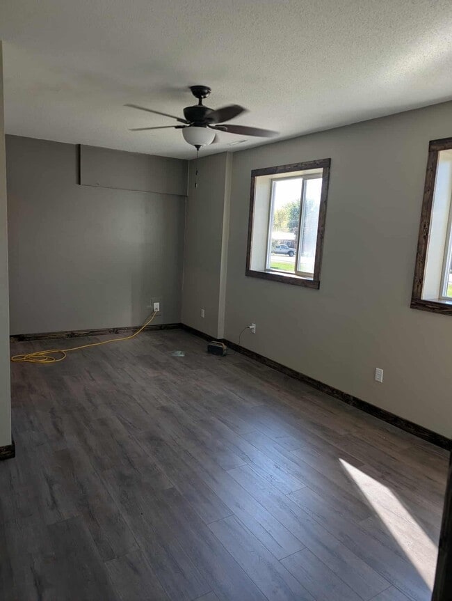 property at 323 S Broadway St