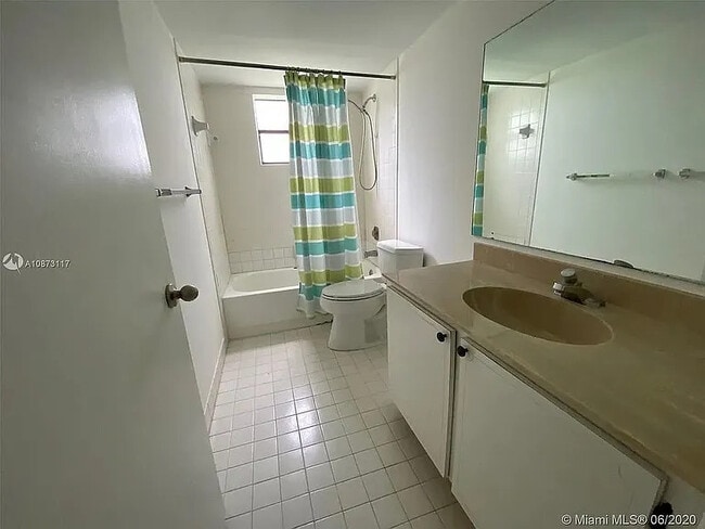 7925 SW 86th St, Unit 906-C in Miami, FL - Building Photo - Building Photo