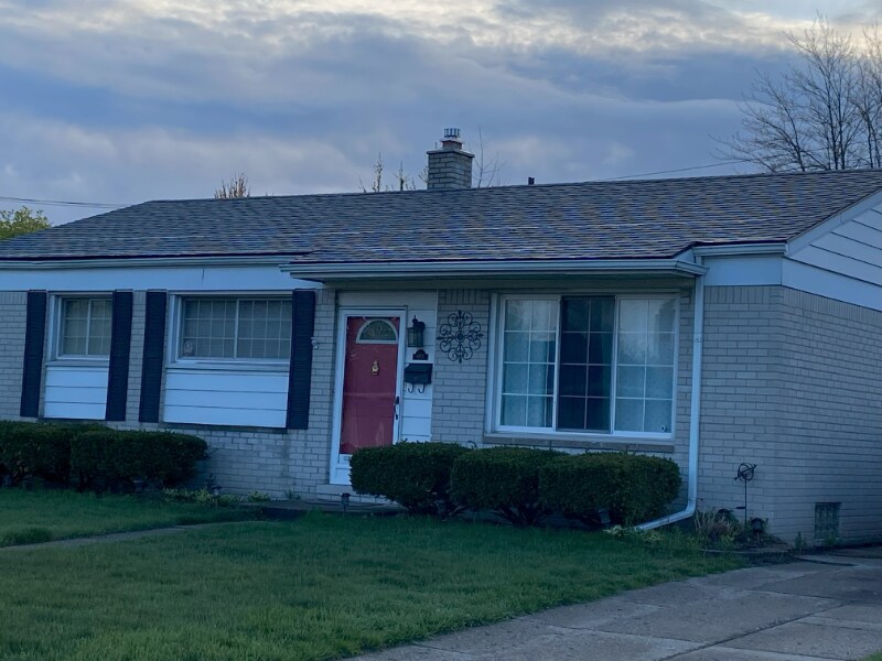 6924 Bison St in Westland, MI - Building Photo