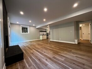 1513 Leanne Ct, Unit 1 in Raleigh, NC - Foto de edificio - Building Photo