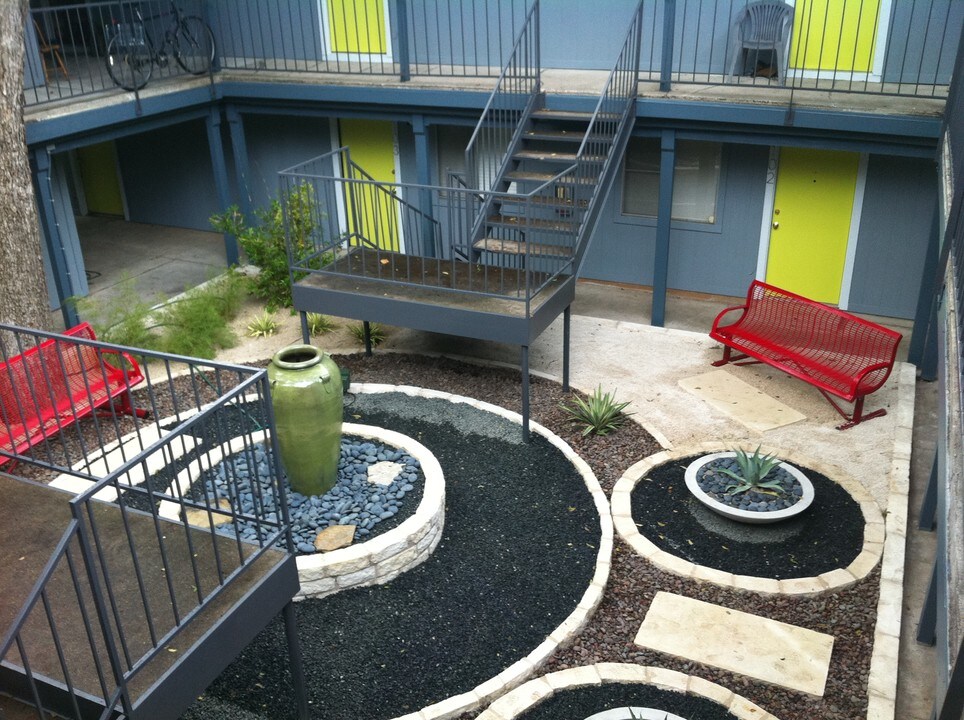 4209 Avenue B in Austin, TX - Foto de edificio