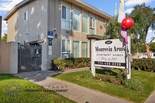 1887 Monrovia Ave. in Costa Mesa, CA - Building Photo