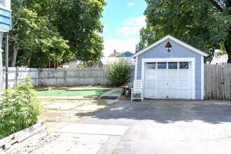 74 Carlisle St in Lowell, MA - Building Photo - Building Photo