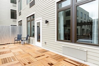 Rivet 26 in Jersey City, NJ - Foto de edificio - Building Photo