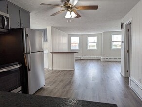 58 E Main St in Webster, MA - Building Photo - Building Photo