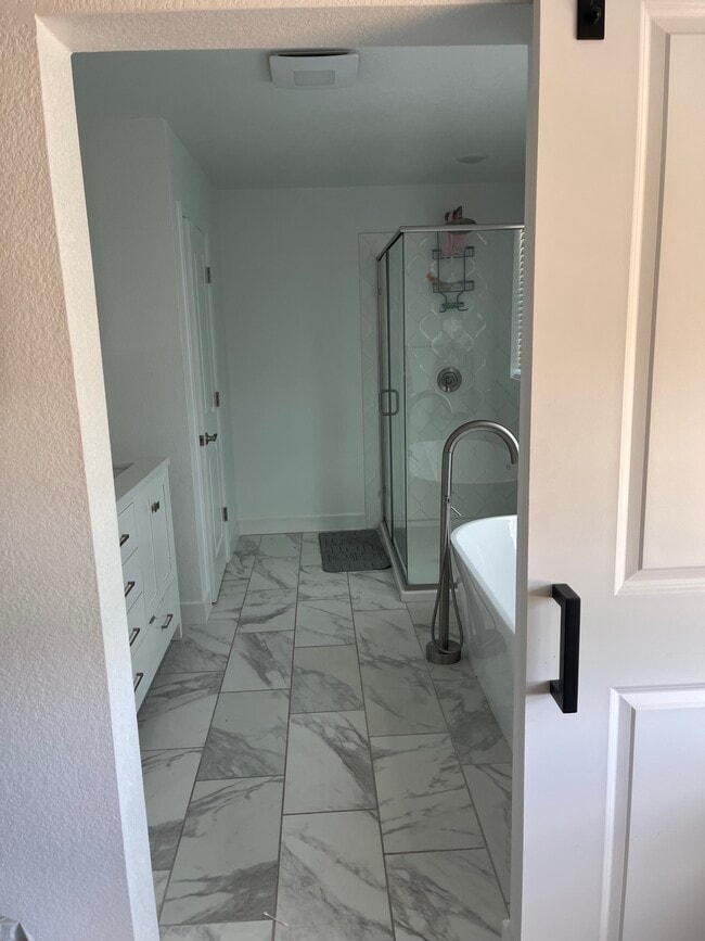 15980 Mavericks Ln in Lathrop, CA - Building Photo - Building Photo