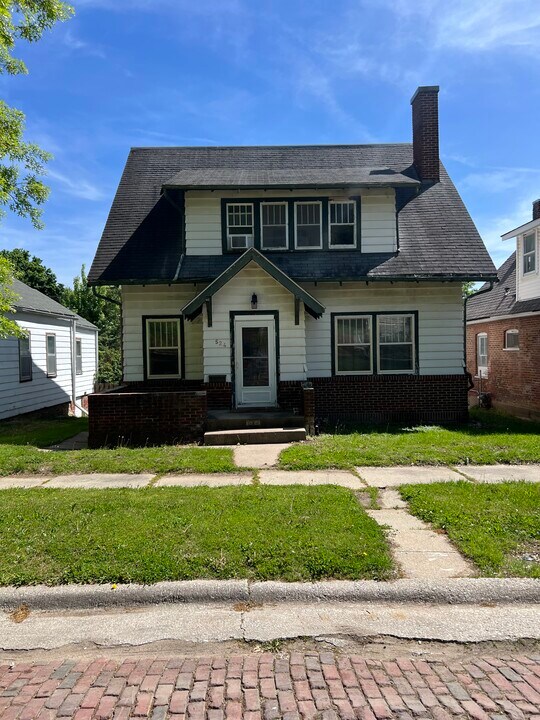 524 Avenue D in Fort Madison, IA - Building Photo