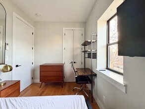 11-09 36th Ave in Queens, NY - Building Photo - Building Photo