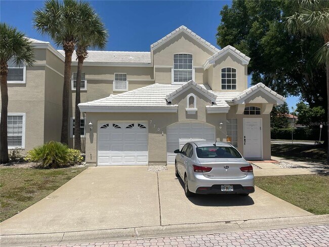 7701 Carriage Homes Dr in Orlando, FL - Building Photo - Building Photo