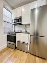 75 Baxter St in New York, NY - Building Photo - Building Photo