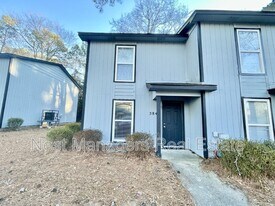 5846 Aftonshire Dr in Fayetteville, NC - Building Photo
