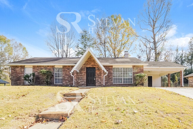 146 Elmwood Pl in Jackson, MS - Building Photo - Building Photo