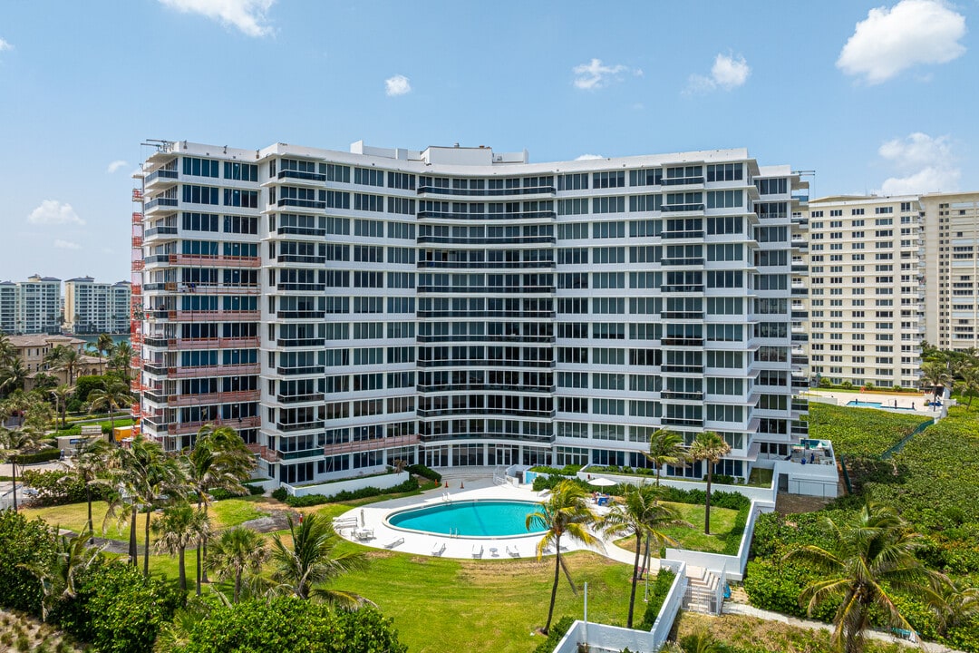 Sabal Point in Boca Raton, FL - Foto de edificio
