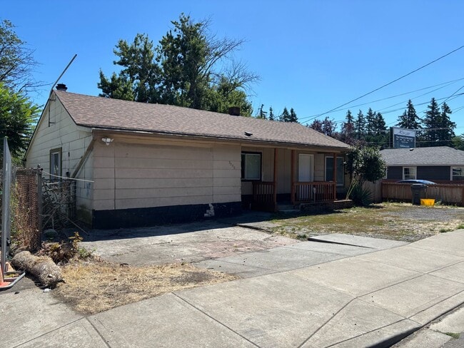 3242-3250 SE 136th Ave in Portland, OR - Building Photo - Building Photo