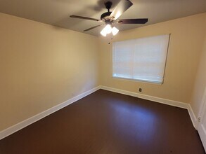 2807 Spring Garden St in Greensboro, NC - Building Photo - Building Photo