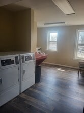 3958 N 22nd St, Unit 201 in Milwaukee, WI - Building Photo - Building Photo