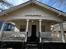4904 Brooklyn Ave in Kansas City, MO - Building Photo