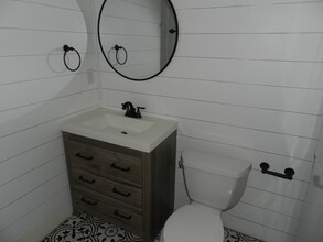360 13th Ave NE in St. Petersburg, FL - Building Photo - Building Photo