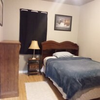 1031 College St N in Fargo, ND - Building Photo