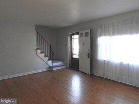 110 Cambridge Ave in Haddon Township, NJ - Building Photo