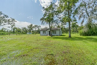 2155 County Rd 348 in Brazoria, TX - Building Photo - Building Photo