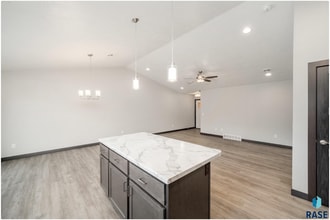 4508 W 34th St N in Sioux Falls, SD - Building Photo - Building Photo