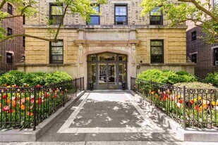 1000 Hudson St in Hoboken, NJ - Building Photo