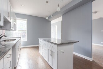 5132 S Greenwood Ave in Chicago, IL - Building Photo - Building Photo
