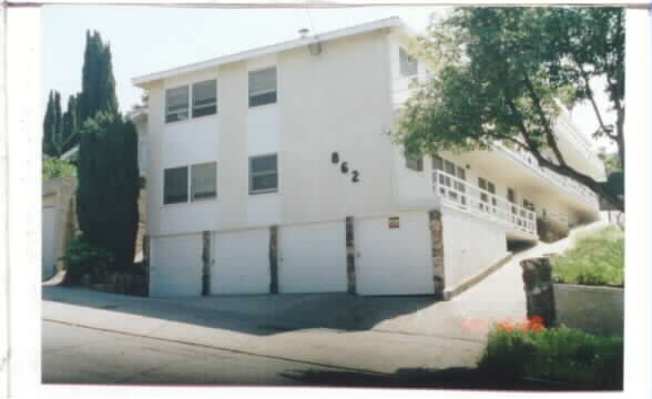 862 Hyperion Ave in Los Angeles, CA - Building Photo - Building Photo