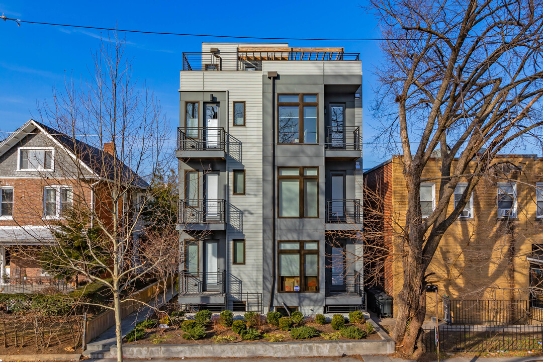 4126 8th St NW in Washington, DC - Building Photo