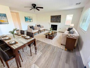 11026 Evergreen Loop in Corona, CA - Building Photo - Building Photo