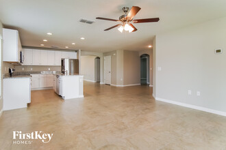 207 Southern Breeze Lp in Winter Haven, FL - Building Photo - Building Photo
