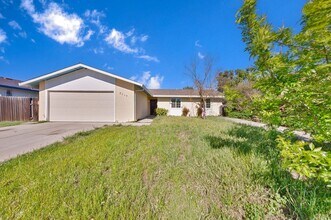 7929 Detroit Blvd in Sacramento, CA - Building Photo - Building Photo