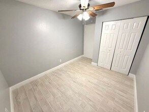 5228 Cherry Ave in Seffner, FL - Building Photo - Building Photo