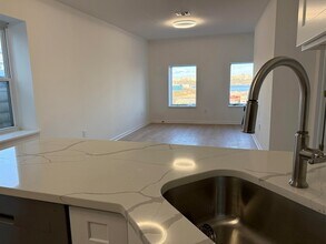 9007 Riverside Pl, Unit 16108 in North Bergen, NJ - Building Photo - Building Photo