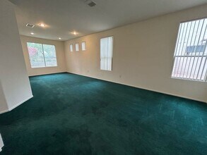3033 Panorama Ridge Dr in Henderson, NV - Building Photo - Building Photo