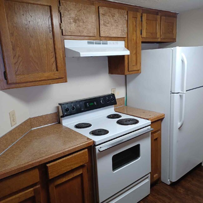 property at 401 Kennon Ln