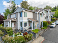 Campen Springs Condos in Renton, WA - Foto de edificio - Building Photo