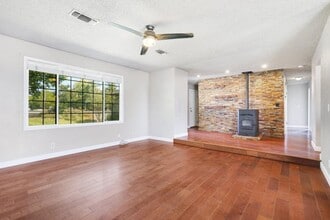 22641 River View Dr in Cottonwood, CA - Building Photo - Building Photo