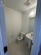 202 Port Cres in Welland, ON - Building Photo - Building Photo