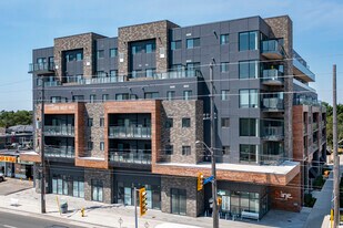 B-Line Condos in Toronto, ON - Building Photo