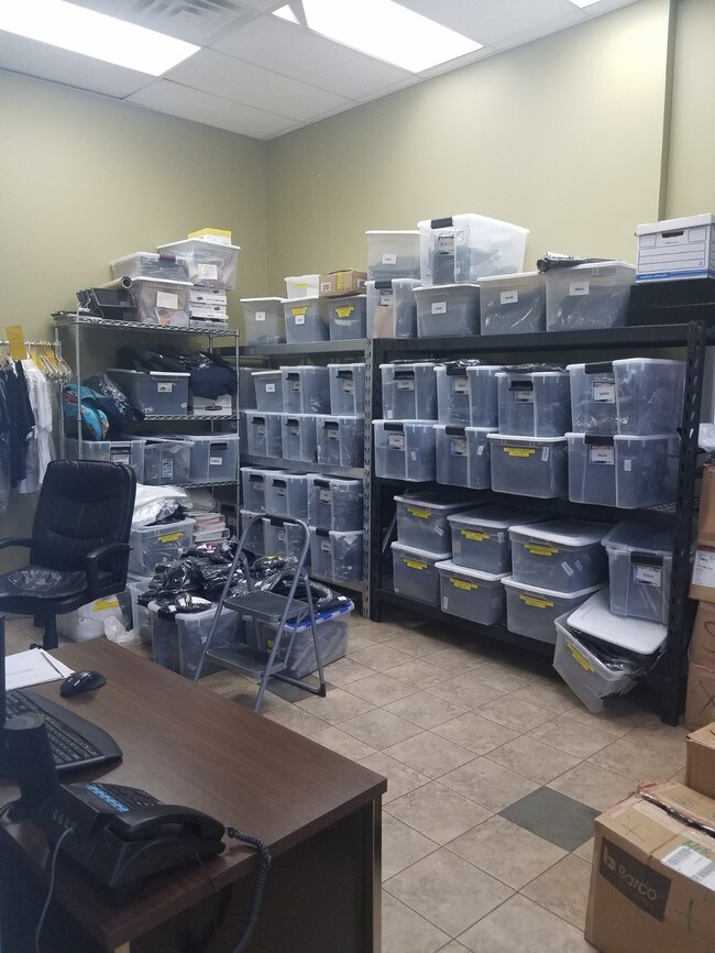 2700 W Belmont Ave in Chicago, IL - Building Photo - Building Photo